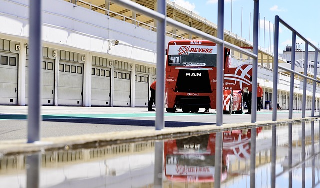 攻防两端明 攻防两端明